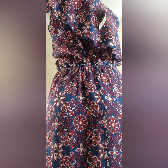 Francesca’s Maxi Dress.  Style Jadeen Size Small  shoulder. - Picture 12 of 15